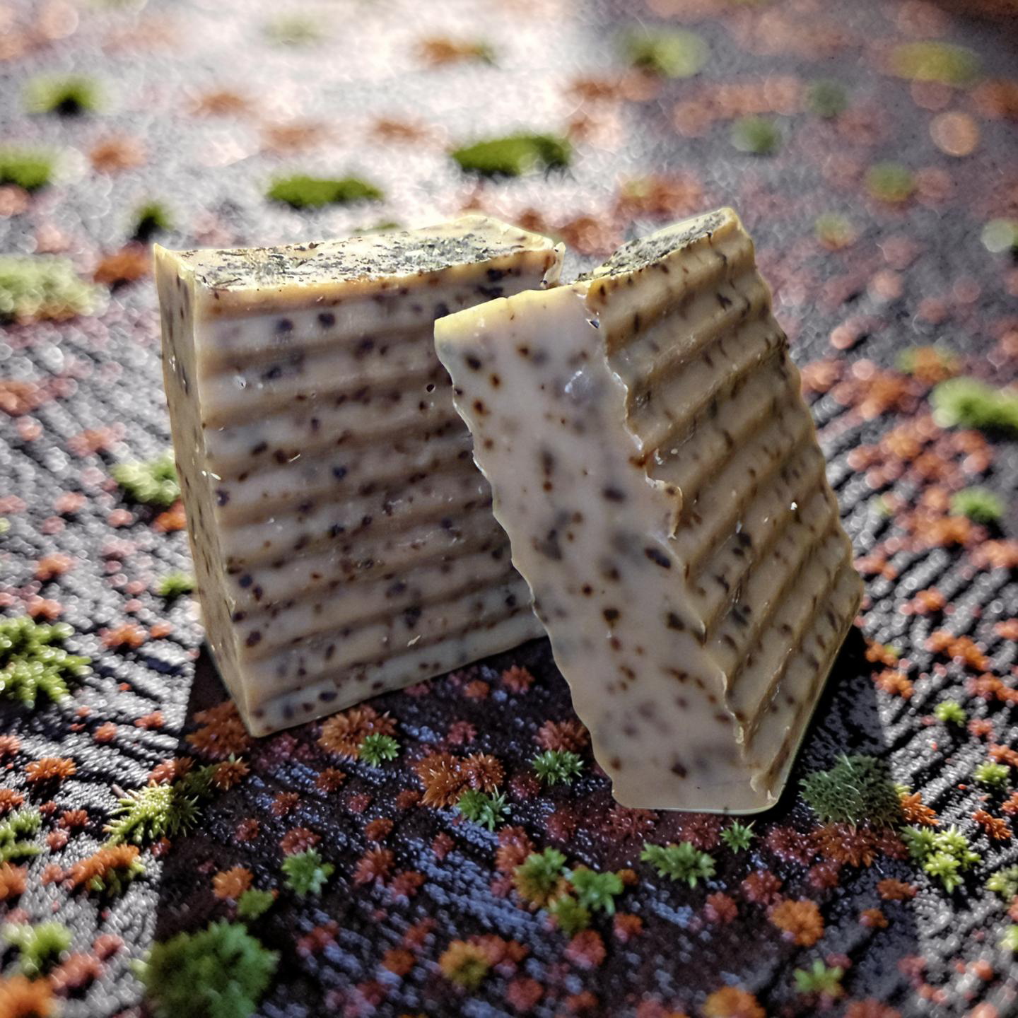 Oakmoss & Amber Scented Beer Bar topped with Green Tea